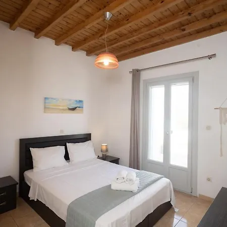 1 Bd Emerald With Sparkling Shared Pool